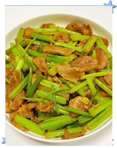 西芹怎么炒好吃_西芹炒肉的家常做法