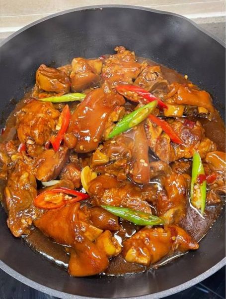 香辣猪蹄怎么做才软糯入味_正宗川味做法揭秘