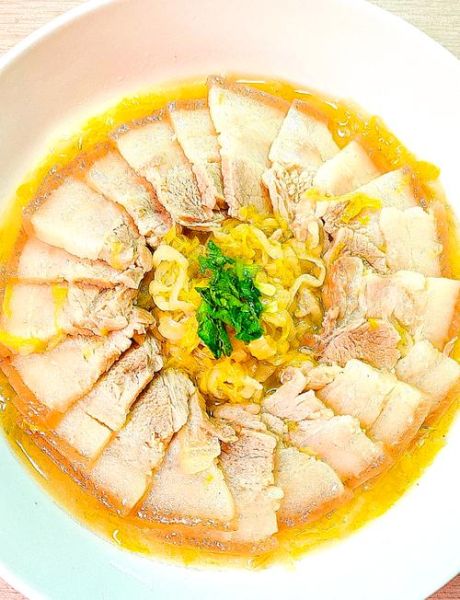 酸菜汆白肉怎么做_正宗东北做法步骤