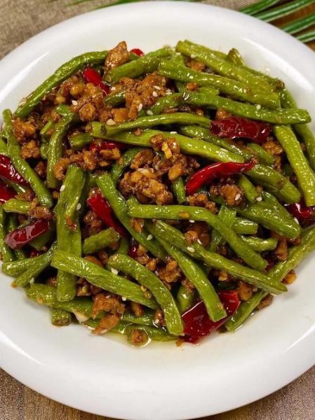 豇豆怎么炒好吃_豇豆的家常做法大全