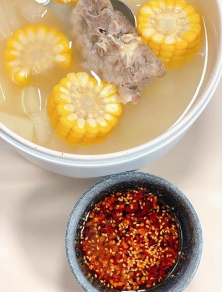 冬瓜玉米排骨汤怎么做_冬瓜玉米排骨汤的家常做法