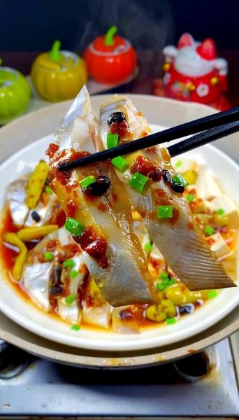 鲳鱼怎么做好吃_清蒸鲳鱼的家常做法