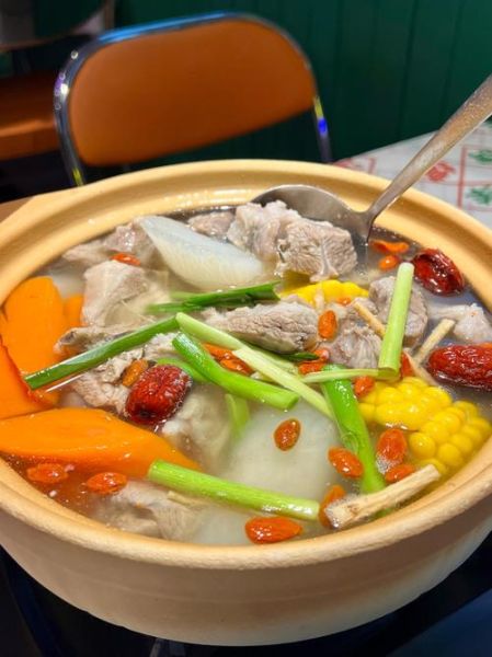 清炖羊肉汤的做法_羊肉汤怎么炖不膻