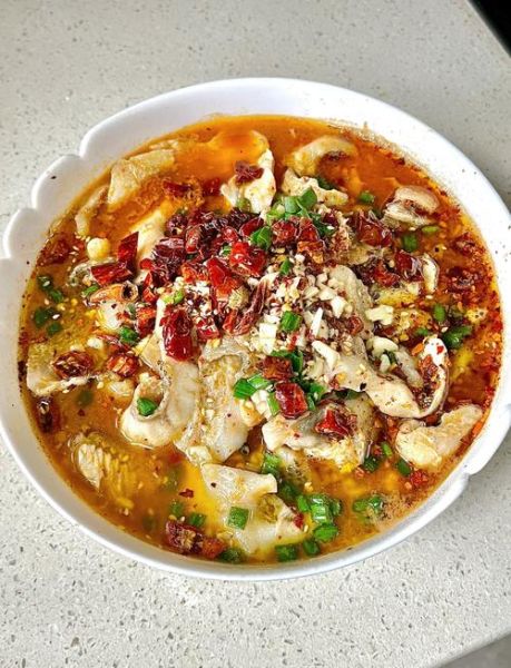 水煮鱼怎么做才嫩_水煮鱼家庭简单做法