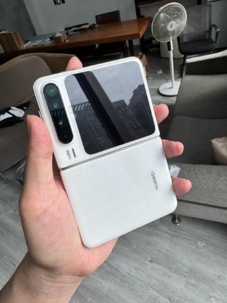 手机外观怎么选_什么颜色最耐看