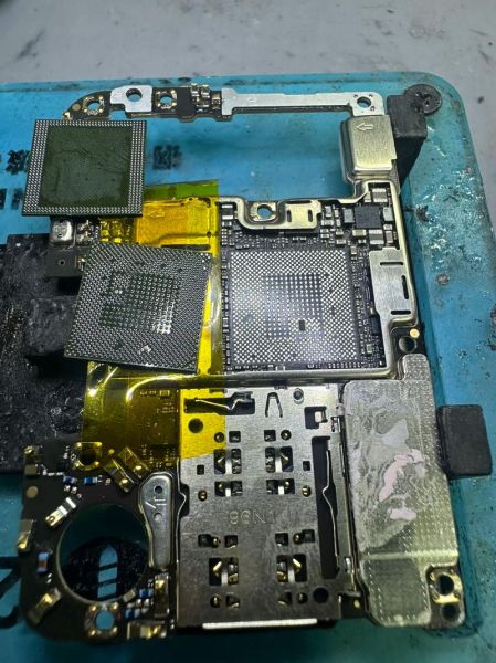 手机一直重启怎么办_手机无限重启怎么修