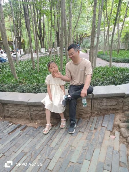 父女开心互动有哪些_如何增进父女感情