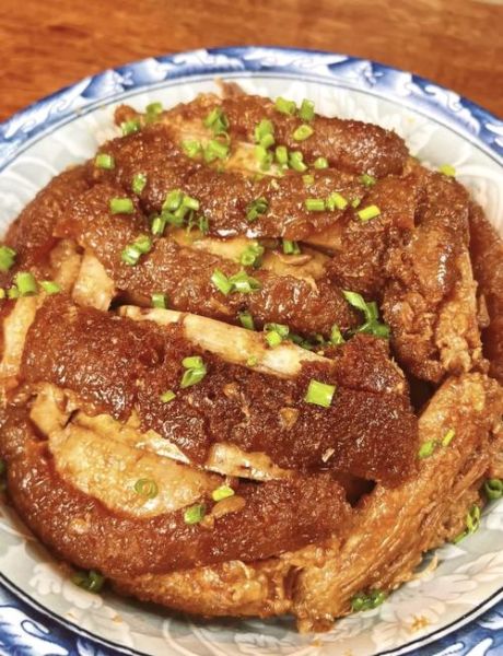 芋头烧肉怎么做好吃_芋头烧肉家常做法