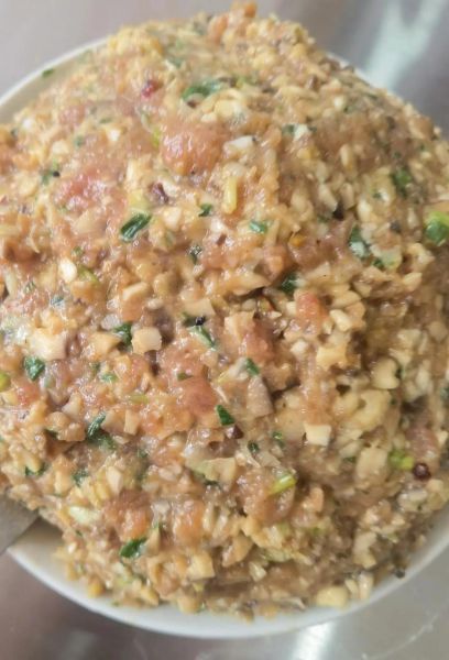 香菇猪肉馅饺子怎么调馅_香菇猪肉馅饺子做法步骤