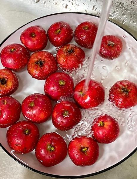 冰糖葫芦怎么做_冰糖葫芦糖浆比例