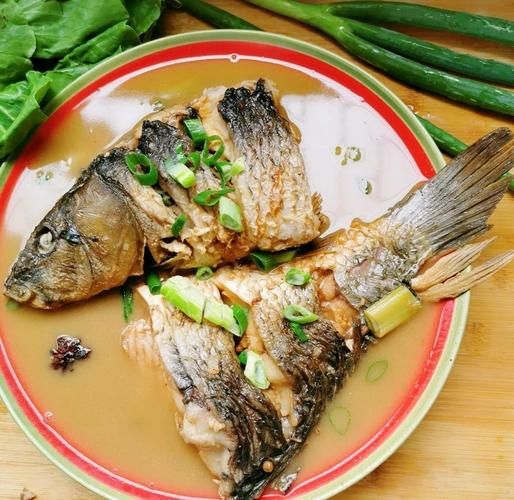 红烧鲤鱼怎么做_红烧鲤鱼的做法视频