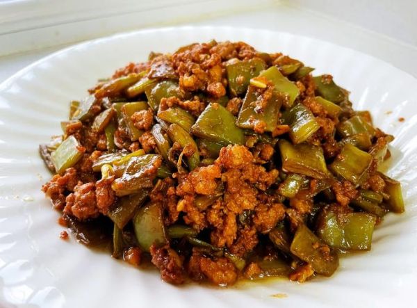 肉末豆角怎么炒好吃_肉末豆角用焯水吗