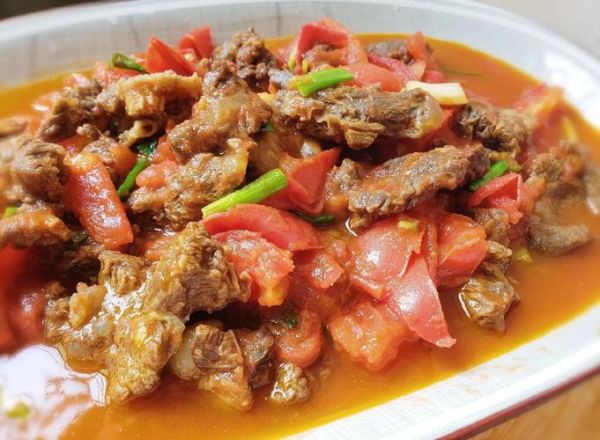 西红柿炖牛腩怎么做_牛腩怎么炖才软烂