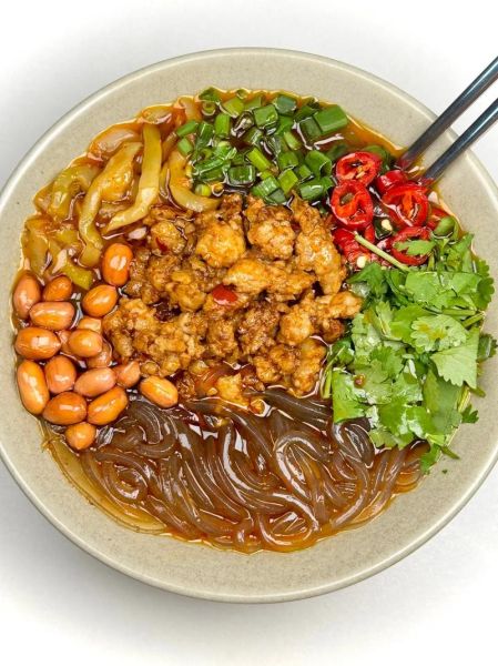 酸辣粉怎么做_酸辣粉的家常做法