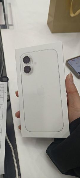 白色手机容易脏吗_白色手机耐摔吗