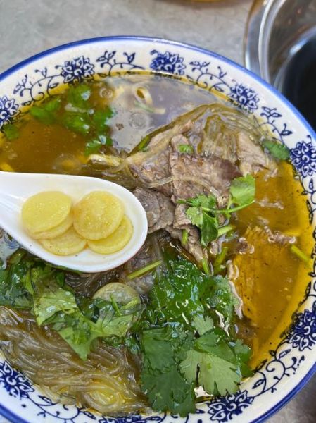 牛肉汤怎么炖好喝_牛肉汤的做法家常