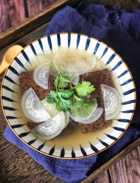 猪血汤怎么做好吃_家常猪血汤做法步骤