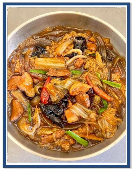 猪肉粉条炖白菜怎么做_东北家常做法详解