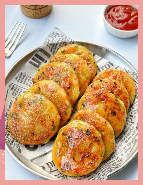 土豆饼怎么做又软又香_土豆饼的做法简单好吃