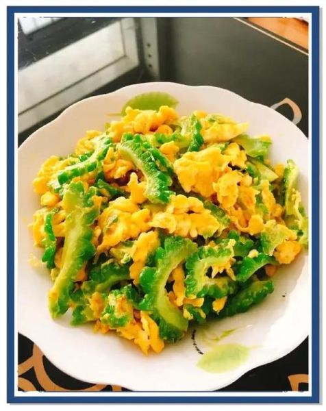 苦瓜炒鸡蛋怎么做不苦_苦瓜炒鸡蛋的家常做法