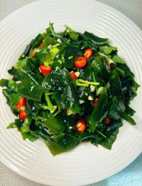 凉拌裙带菜怎么做_裙带菜焯水几分钟