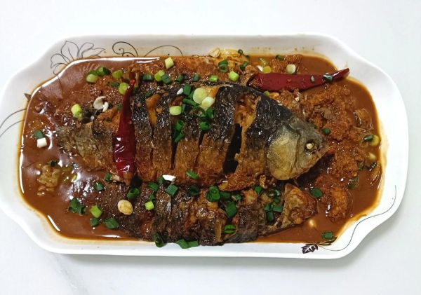 糖醋鲫鱼怎么做_糖醋鲫鱼的家常做法