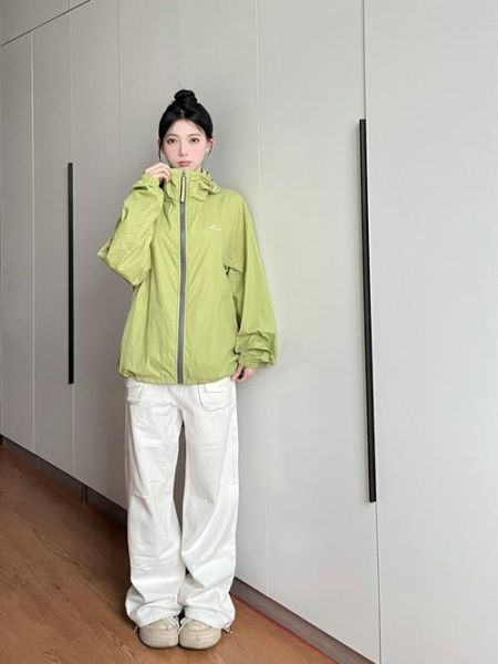 草绿色配什么颜色好看_草绿色怎么搭配才高级