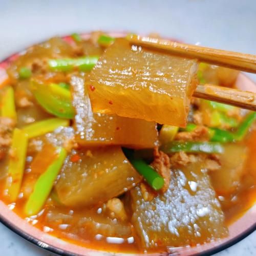 红薯焖子怎么做_红薯焖子家常做法