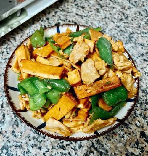 香干炒肉怎么做_香干炒肉用哪种香干最好