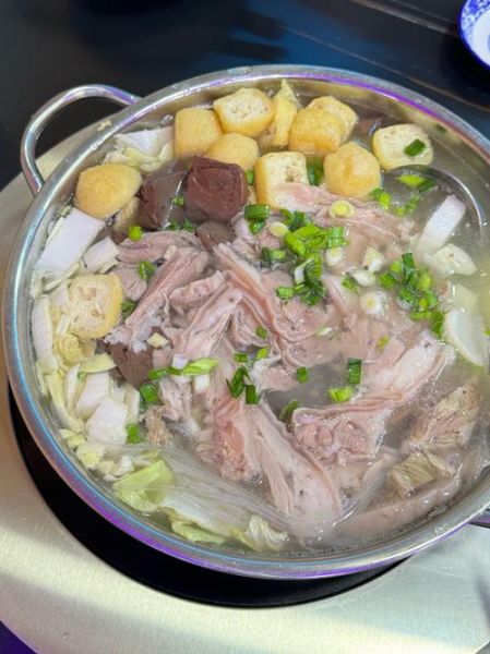 羊肉炖豆腐的家常做法_怎么做才不腥