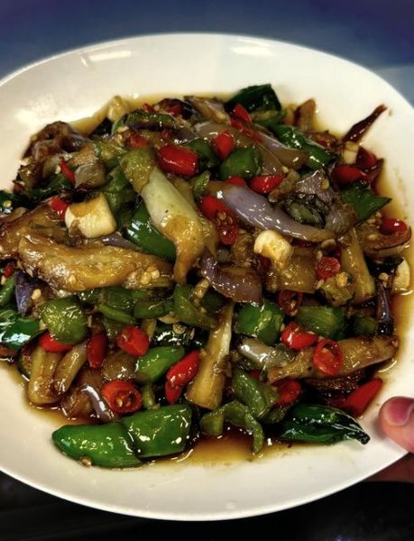 烧椒茄子怎么做_烧椒茄子家常做法