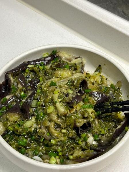 烧椒茄子怎么做_烧椒茄子家常做法