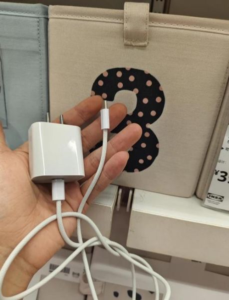 不是原装充电器会伤手机吗_非原装充电器对电池寿命影响