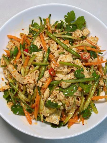 豆腐皮怎么做好吃_豆腐皮的家常做法大全