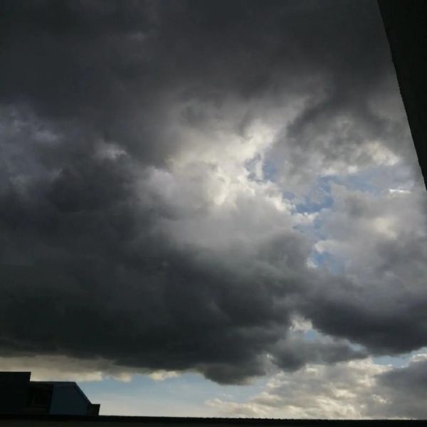 乌云什么_乌云代表什么预兆