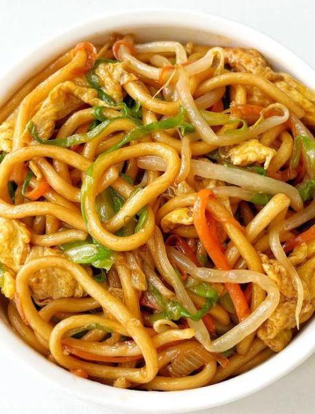 家常炒面怎么做好吃_家常炒面需要焯水吗