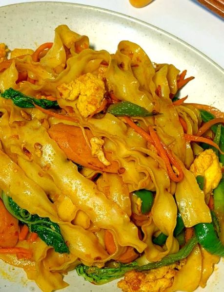 炒刀削面怎么做好吃_家常刀削面做法窍门