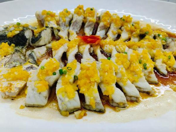 大黄鱼怎么做好吃_家常清蒸大黄鱼做法