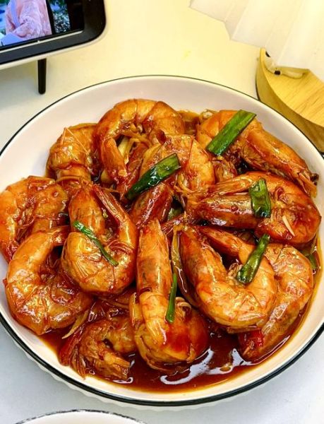 炒大虾的家常做法_怎么炒大虾才鲜嫩