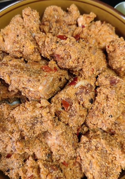 粉蒸排骨怎么做_粉蒸排骨用什么米粉最好