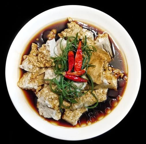 麻辣豆腐怎么做才入味_家常做法需要焯水吗