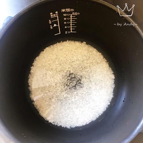 蒸米饭水米比例多少_蒸米饭不粘锅技巧