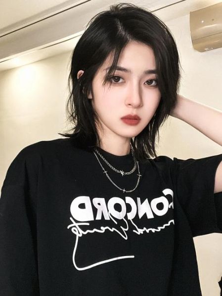 黑色头发适合什么肤色_黑色头发掉色怎么办