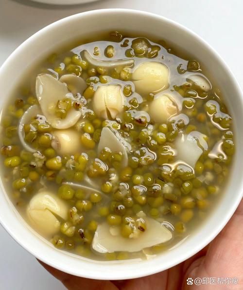 绿豆百合莲子汤怎么做_孕妇能吃吗