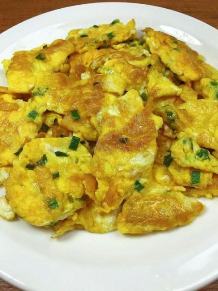 炒鸡蛋怎么炒才蓬松_家常炒鸡蛋步骤