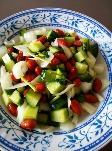 拌三丁的家常做法_拌三丁怎么做好吃又简单