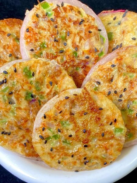 洋葱饼怎么做_洋葱饼的家常做法