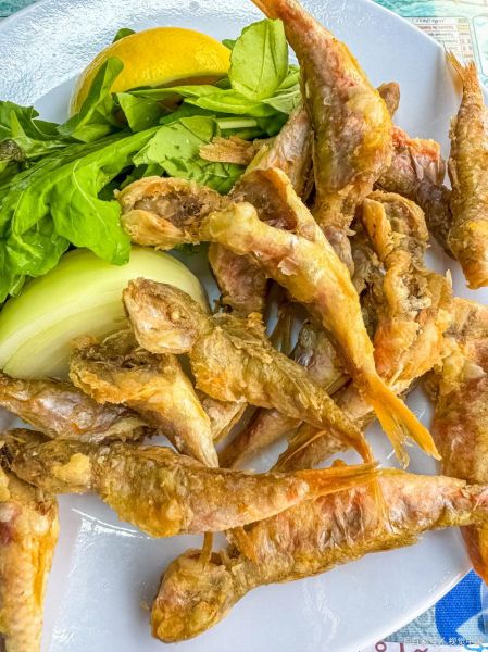 炸鱼怎么做才酥脆_炸鱼用什么粉最好吃