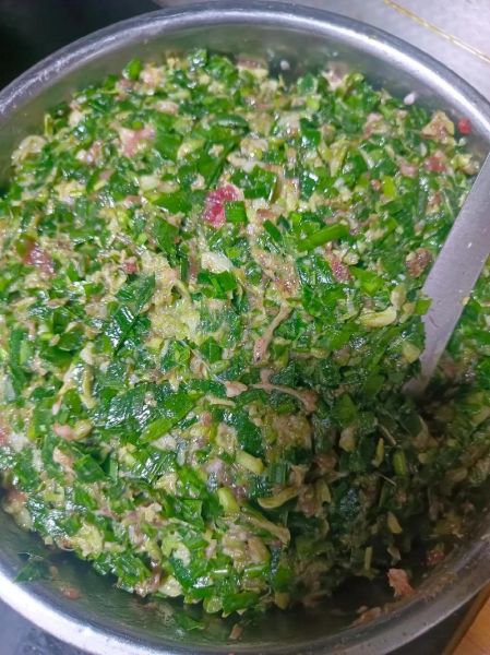 牛肉韭菜饺子馅怎么做_牛肉韭菜饺子馅怎么调好吃
