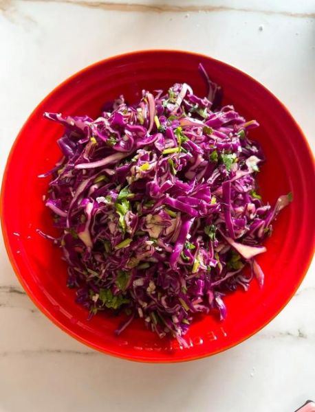 紫包菜怎么炒好吃_紫包菜凉拌需要焯水吗